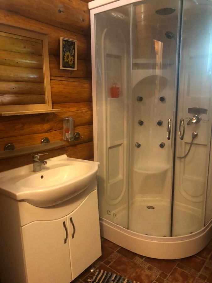 Лоджи Hot Tub Chalet Retreat Брашов