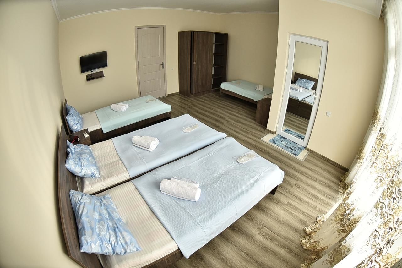 Отели типа «постель и завтрак» HOTEL SANI Батуми-14