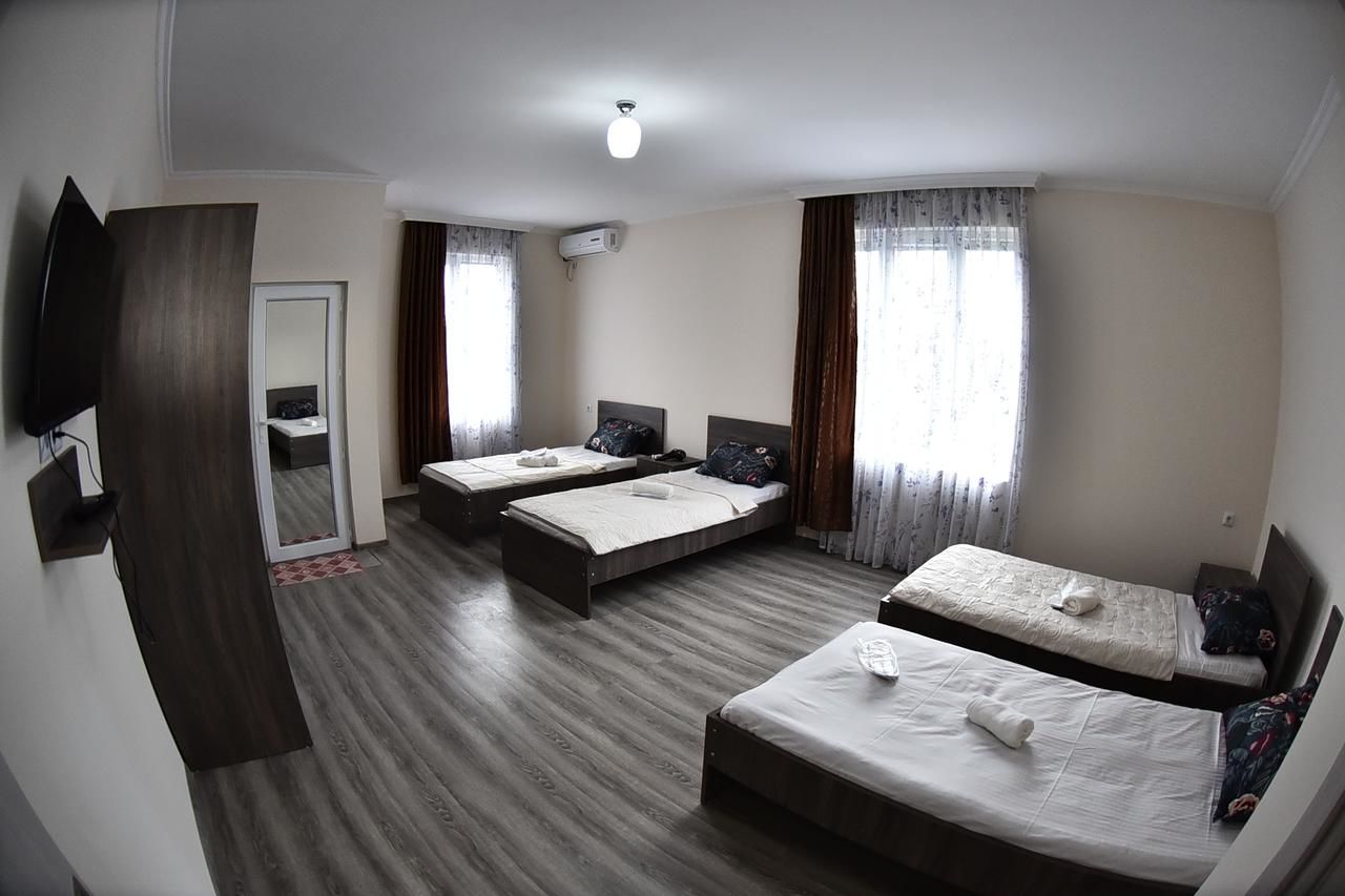 Отели типа «постель и завтрак» HOTEL SANI Батуми-43