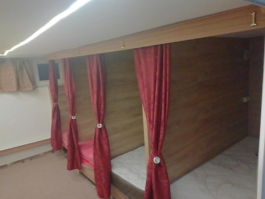 Капсульные отели Capsule hotel Lion Батуми-29