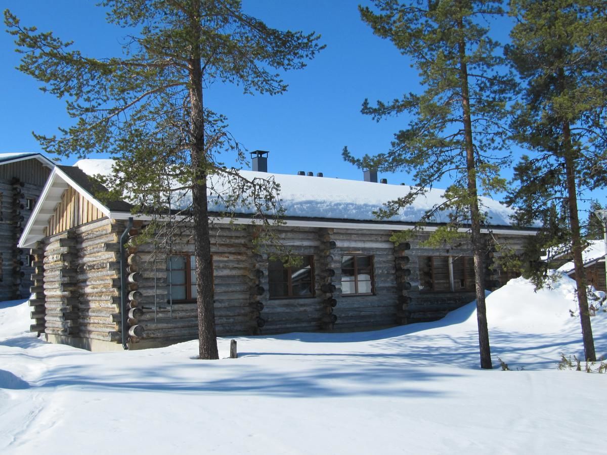 Шале Lapin Kutsu Log Cabins Саариселькя-26