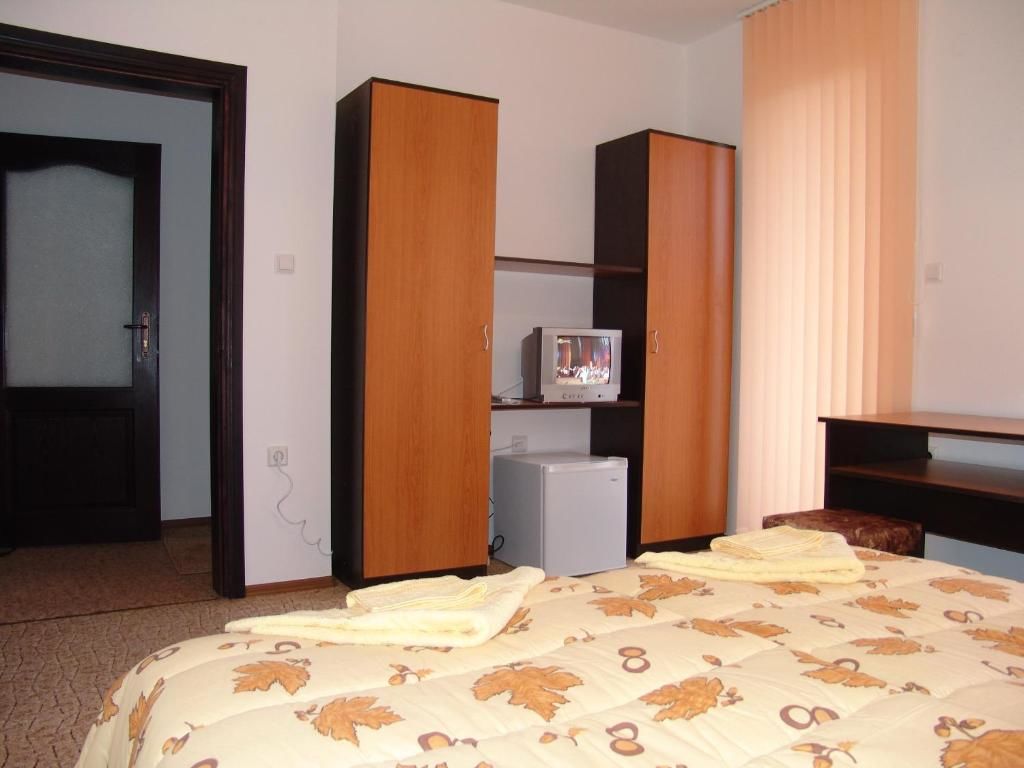 Гостевой дом Tarnovski Dom Guest Rooms Велико-Тырново-35