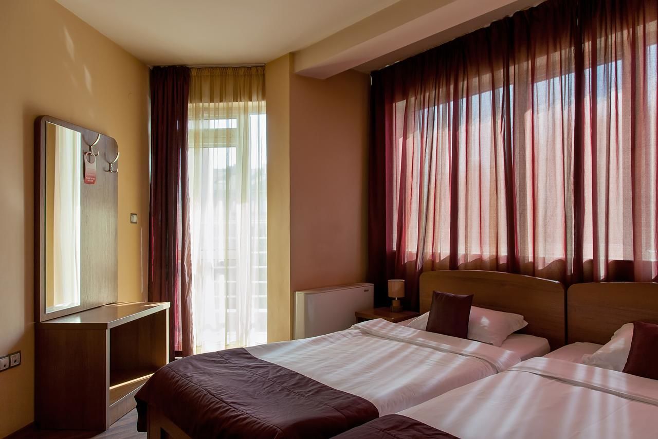 Отель Family Hotel Gerdjika Пловдив-26