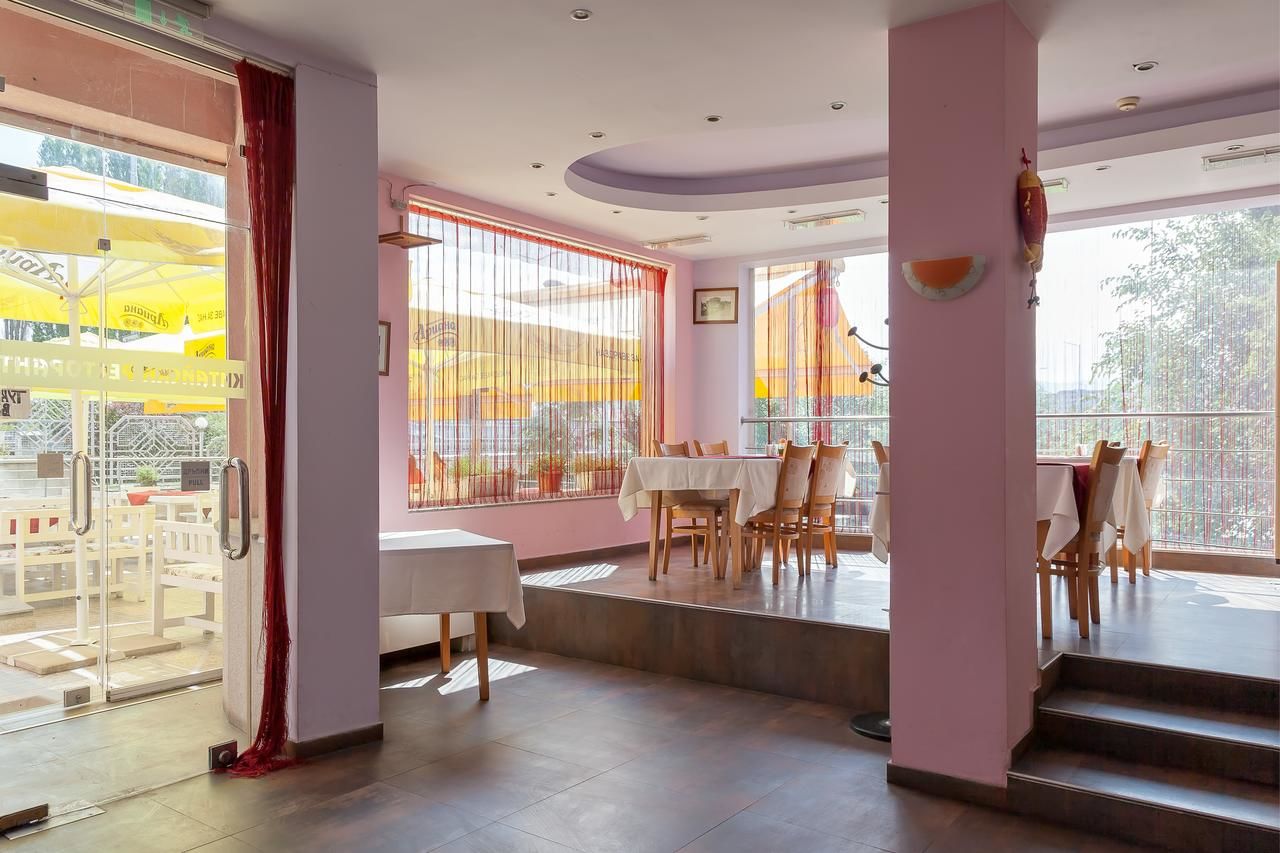 Отель Family Hotel Gerdjika Пловдив-8