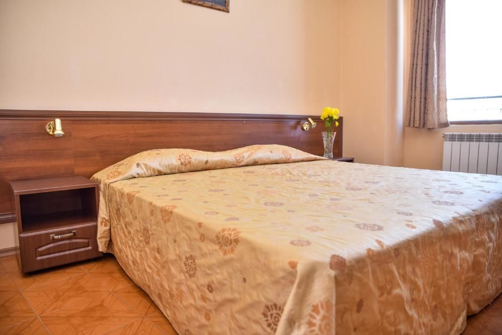 Отель Lucky Hotel Велико-Тырново-50