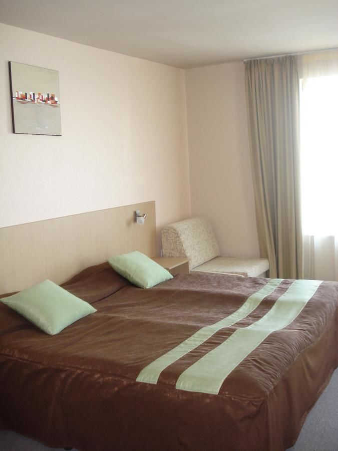 Отель Albizia Beach Hotel Варна-29