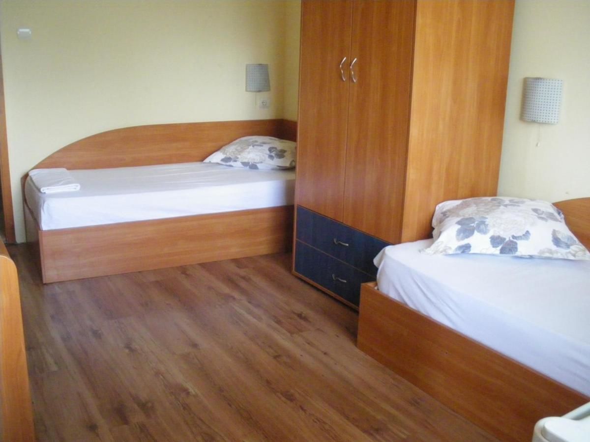 Отель Brani Family Hotel Русе