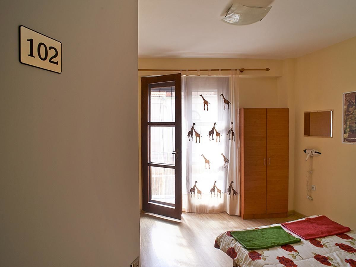 Гостевой дом Hipster Guest Rooms Пловдив-12