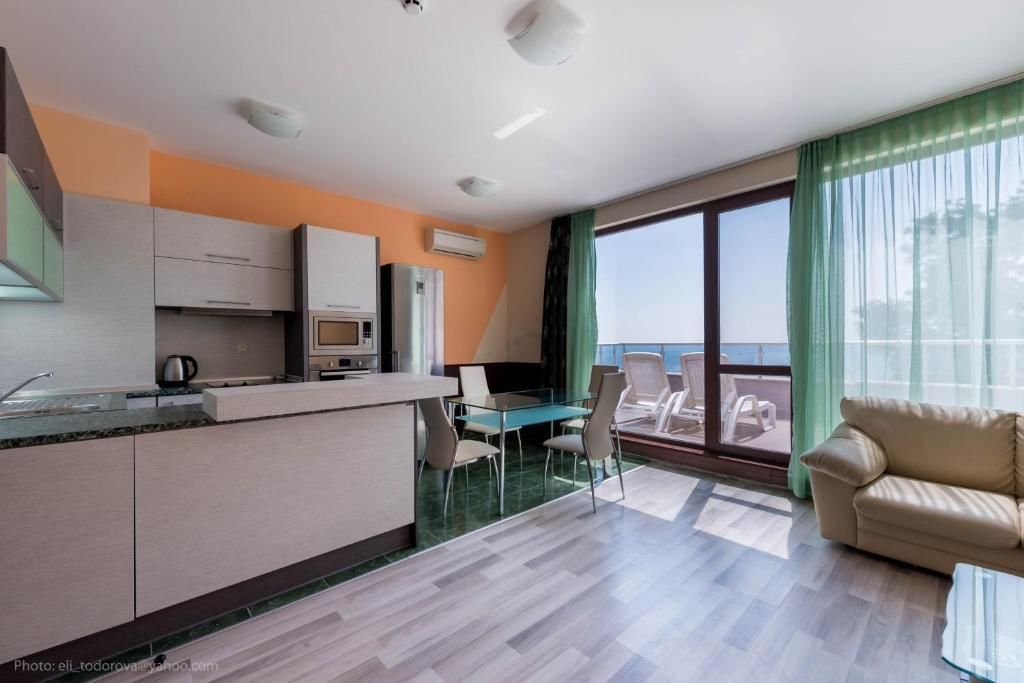 Апарт-отели 1-st Line Izvora Sea View Apartments on Golden Sands Золотые Пески-50