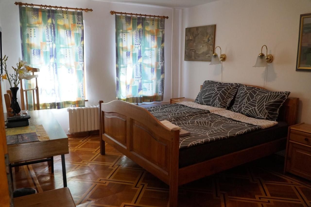 Гостевой дом Home with the veranda (B&B) free parking Велико-Тырново-13