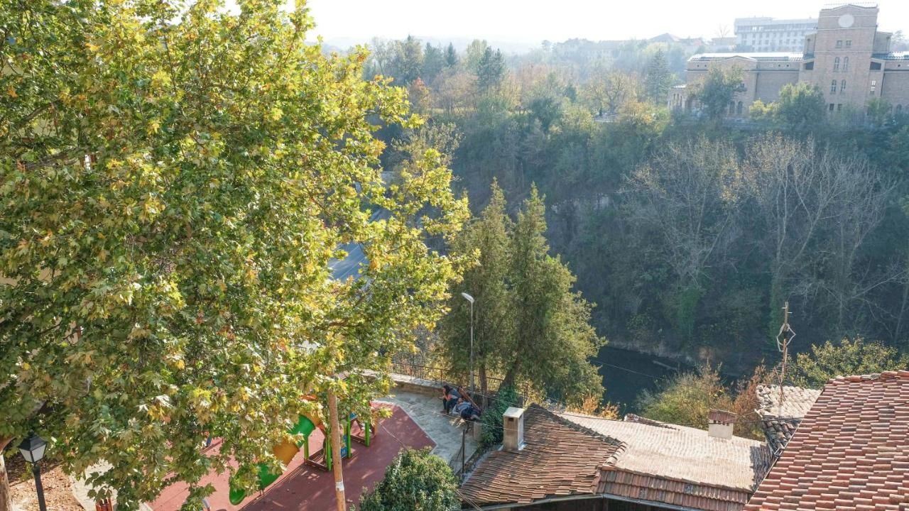 Дома для отпуска The Sunny Guest House of Veliko Turnovo Велико-Тырново-36