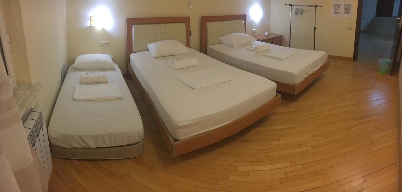 Хостелы Bless Haven Hostel and Tours Ереван-6