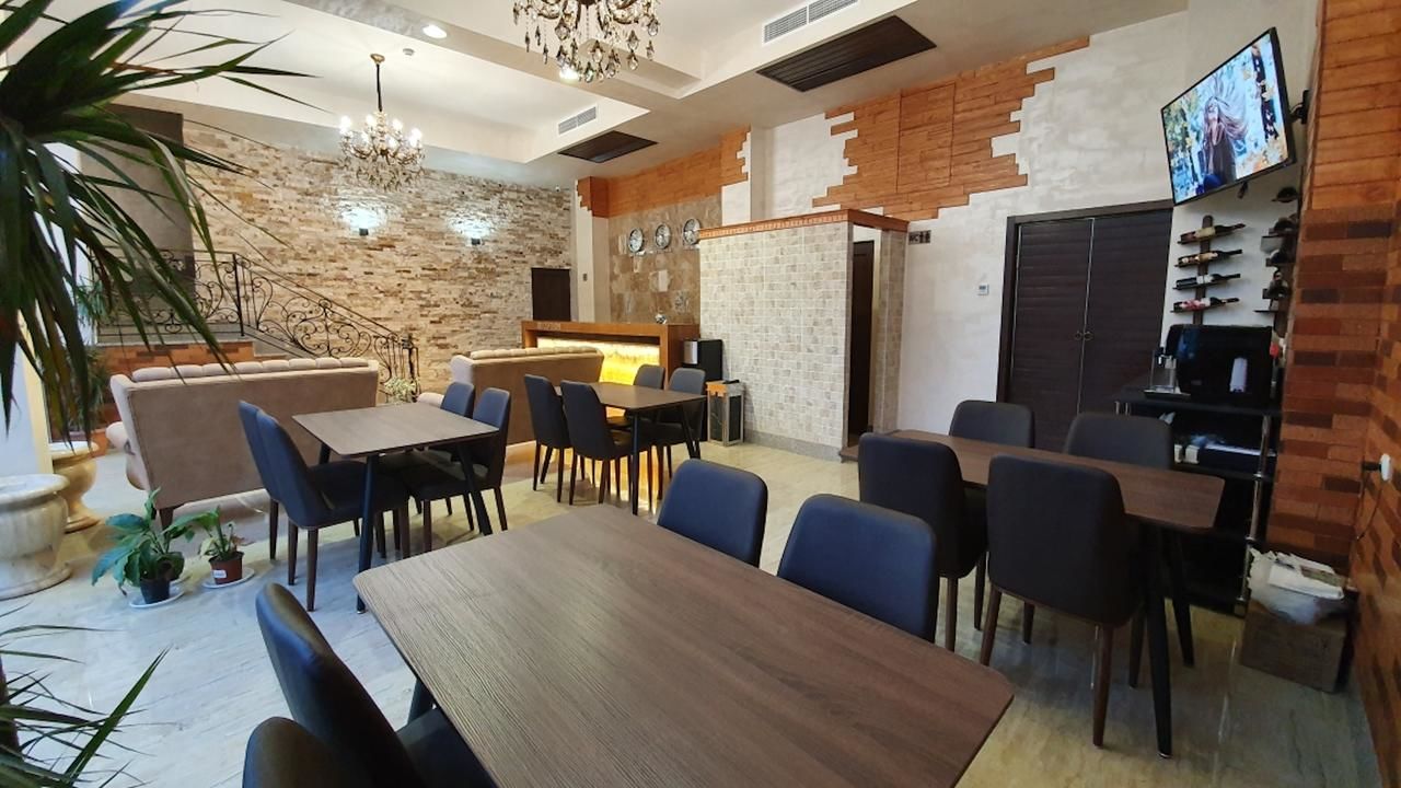 Отель PARTEZ HOTEL Ереван