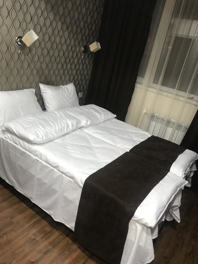 Отель Mikayelyan Mini Hotel Ереван-9