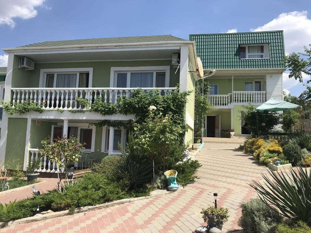 Пляж звездный берег орловка. Севастополь снять жилье. Пляж звездный берег орловка. Севастополь орловка звездный берег. Севастополь частный пансионат.