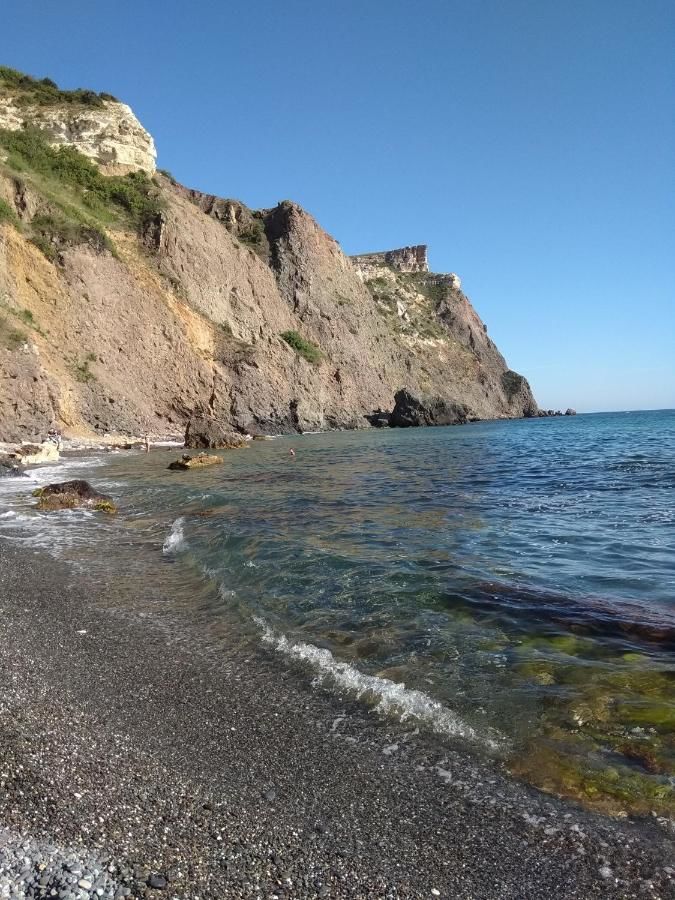 Село севастополь. Царское село Севастополь. Фиолент Царское село. Отель Севастополь Фиолент Царское село. Пляж Царское село.