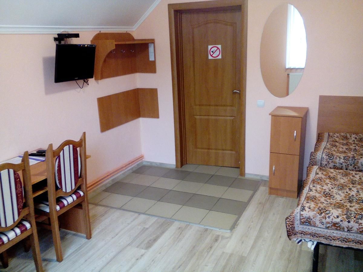 Хостелы Hostel on Flotska Ивано-Франковск