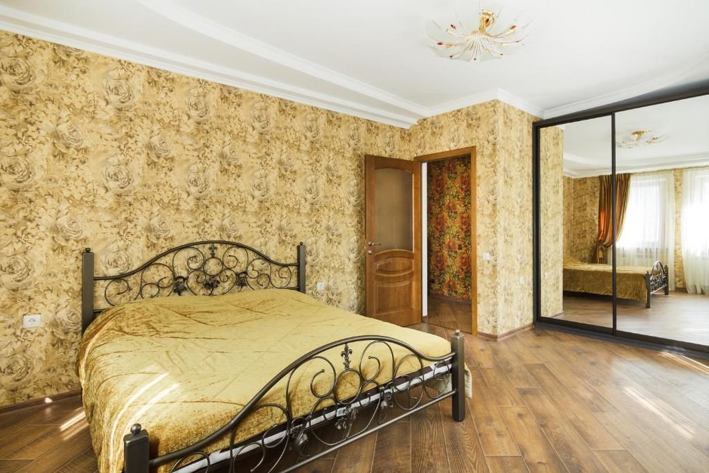 Апартаменты APARTMENT IN DERIBASOVSKAY STREET 20 Одесса-20