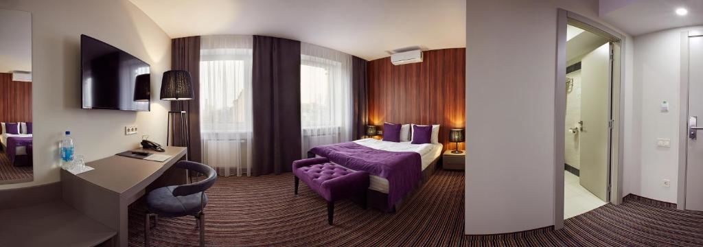 Отель Boutique Hotel Central Ровно