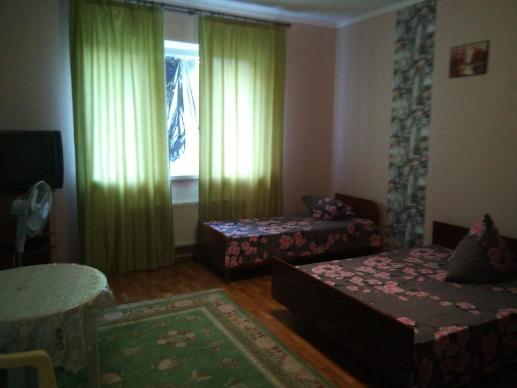Проживание в семье Сдам посуточно отдельные коммнаты Одесса-14