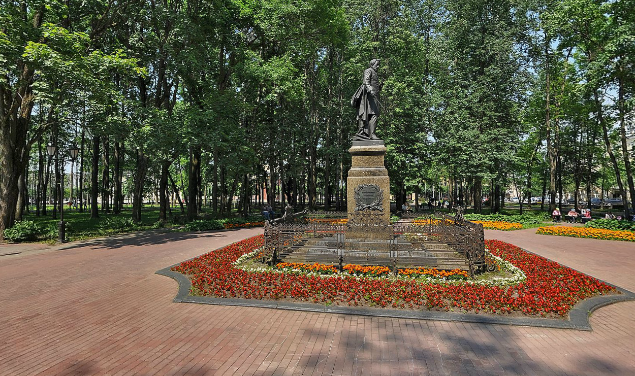 Памятник М.И. Глинке
