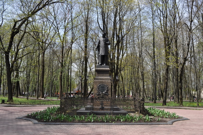 Памятник М.И. Глинке
