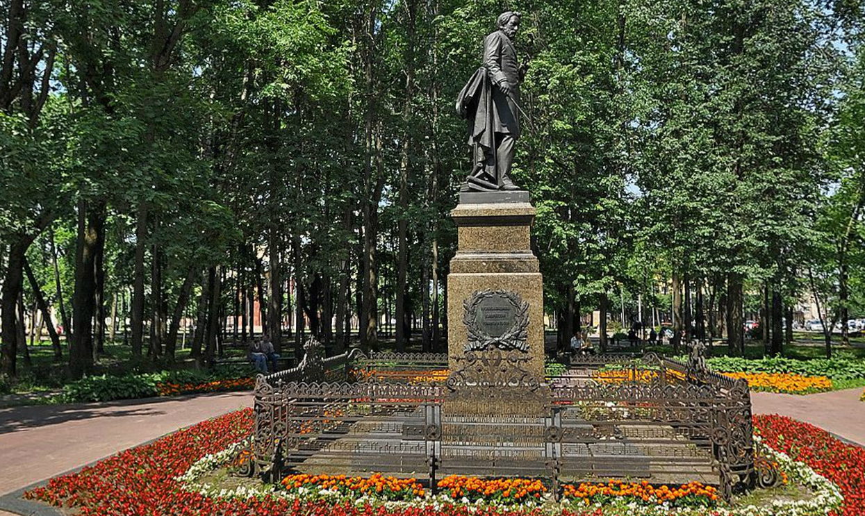 Памятник М.И. Глинке