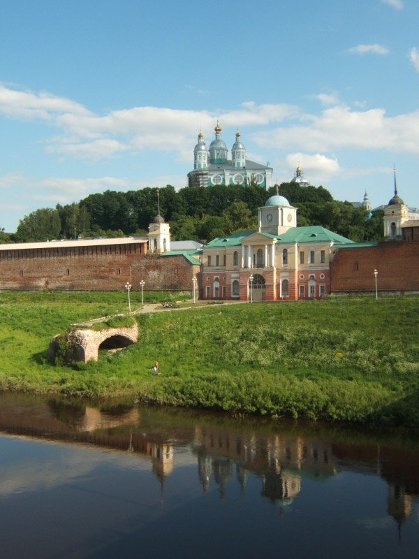 Днепровские ворота Смоленск