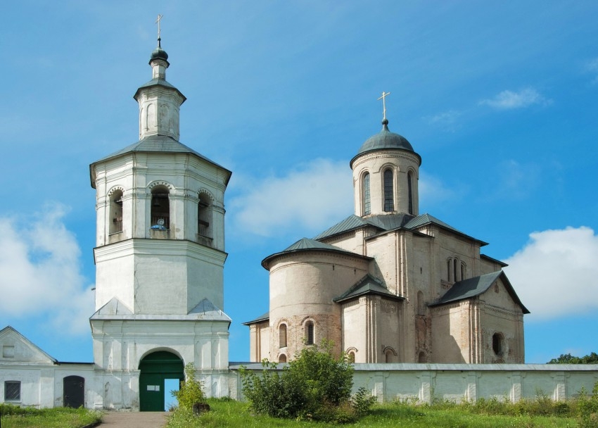 Храм Михаила Архангела