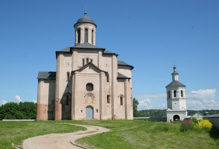 Храм Михаила Архангела