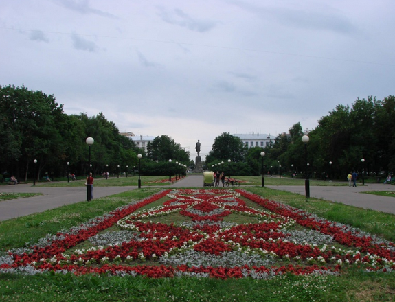 Памятник Максиму Горькому