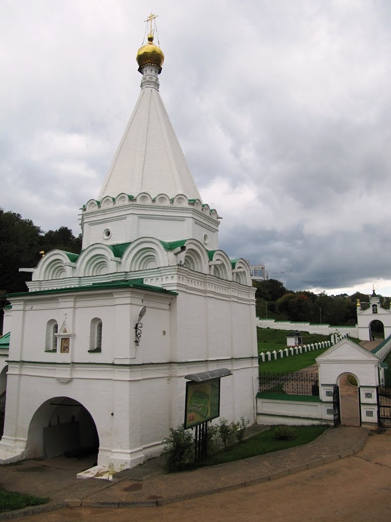 Надвратная Церковь в Великом Новгороде