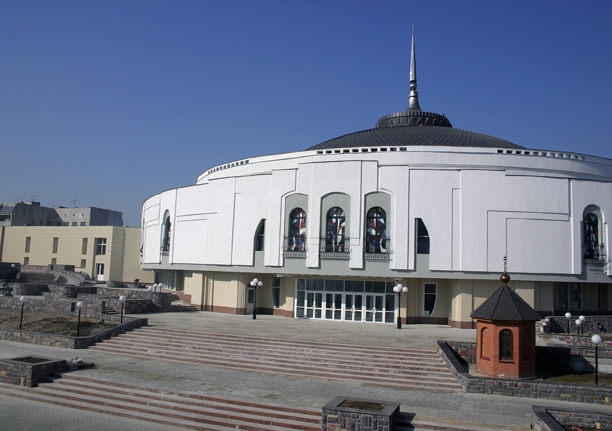 Цирк нижний новгород. Здание цирка в Нижнем Новгороде. Цирк Нижний Новгород фото. Горьковский цирк.