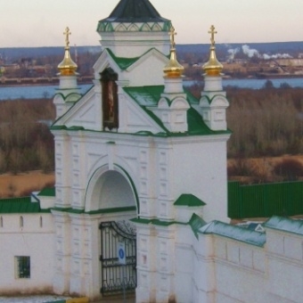 Святые ворота Вознесенского Печерского монастыря