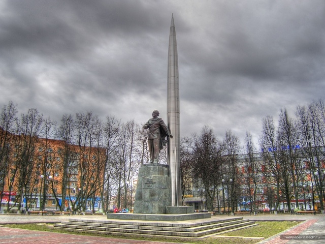 Скульптура К. Э. Циолковского