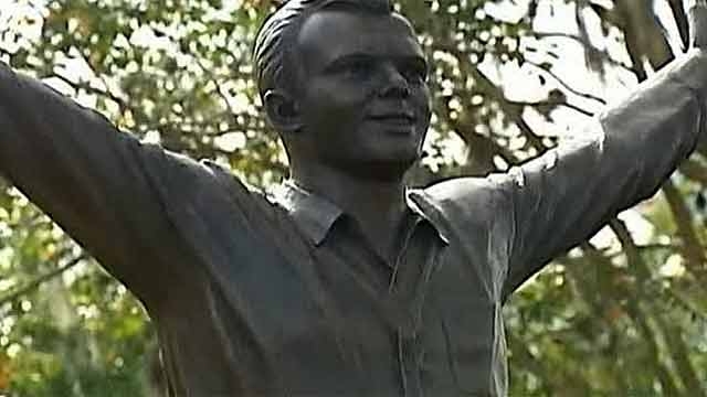 Памятник Ю.А.Гагарину