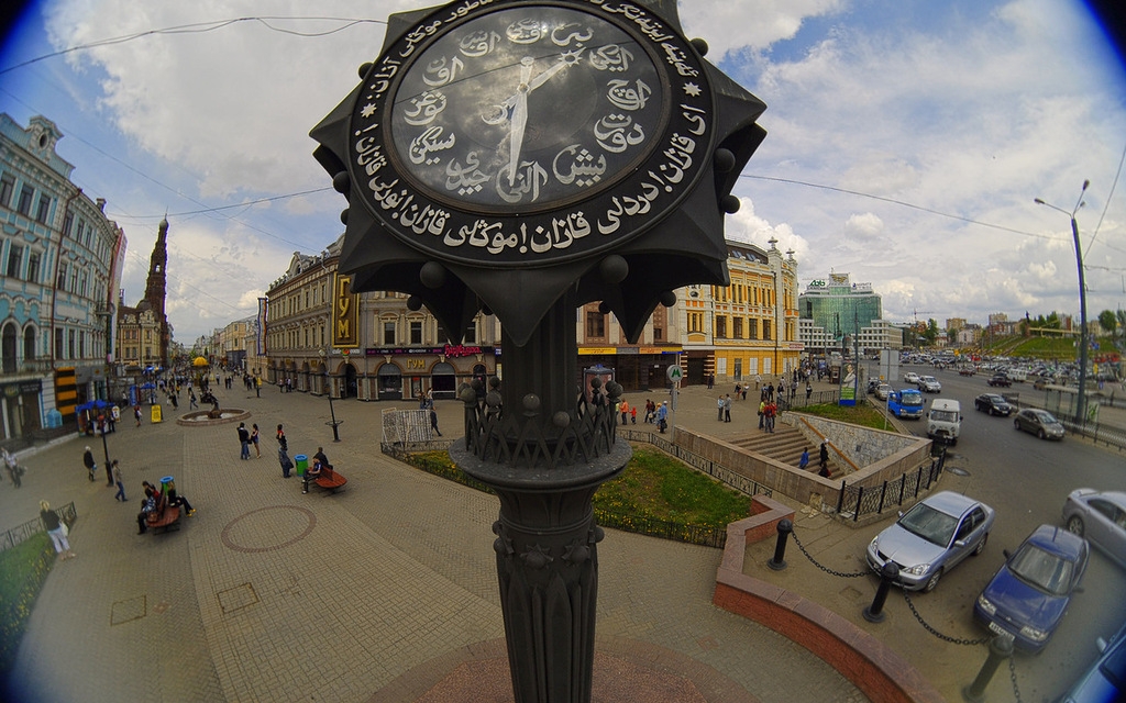 Часы на улице Баумана Казань