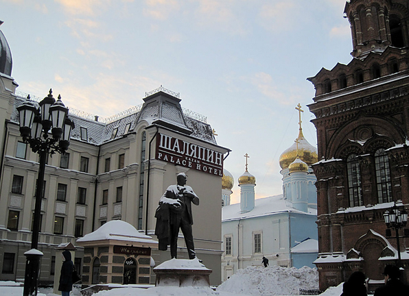 Памятник Федору Шаляпину Казань