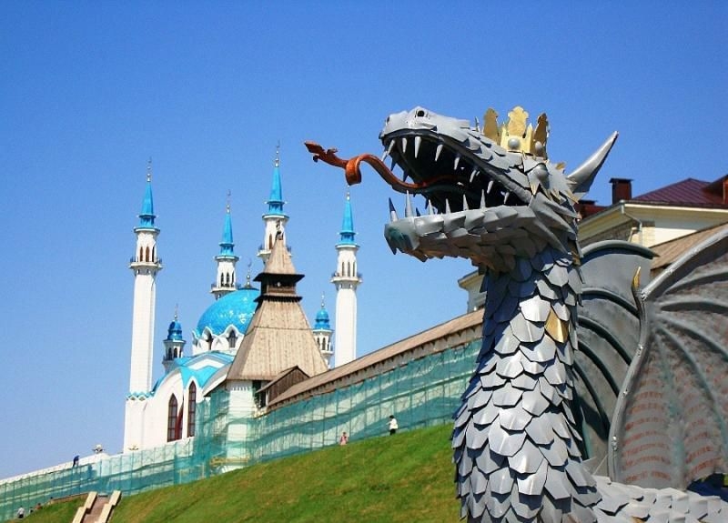 Памятник дракону Зиланту Казань