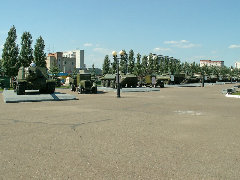 Музей военной техники под открытым небом в Казани