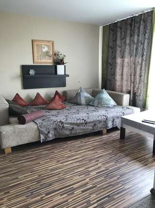 Апартаменты Augusta Deglava iela 108/3 Рига