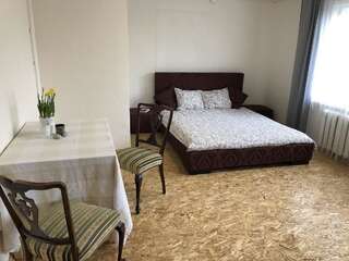 Апартаменты Apartment in private house near the beach and river Юрмала Дом для отпуска-12
