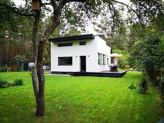 Виллы Exclusive NEW Vacation House in Pine Wood Close to the Sea & Lakes - Villa Gauja Гауя