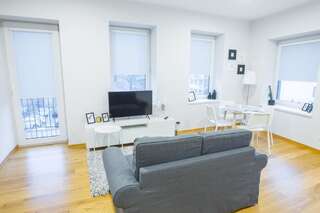 Апартаменты Bright one bedroom apartment in old town