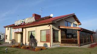 Апартаменты RV Motel and Cafe Salaperaugis