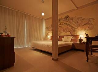 Отель Romantic Boutique Hotel & Spa Паневежис Стандартный двухместный номер с 2 отдельными кроватями и доступом в спа-центр-1