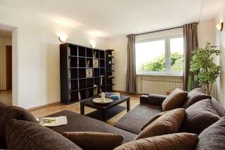 Апартаменты Cosy & Spacious apartment in Artistic District by Houseys Вильнюс