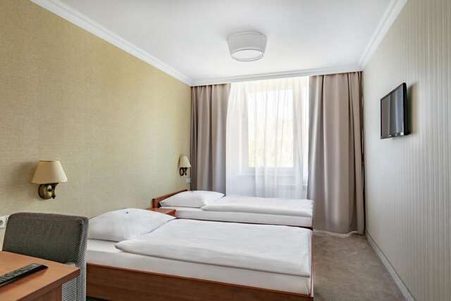 Отель Hotel Podlasie Белосток-45