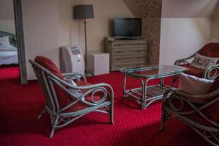 Отель Hotel Wellness & Spa Nowy Dwór Жешув Апартаменты с 2 спальнями-5