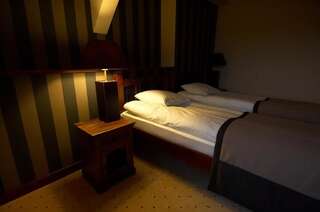 Фото номер Hotel Tumski Двухместный номер с 2 отдельными кроватями